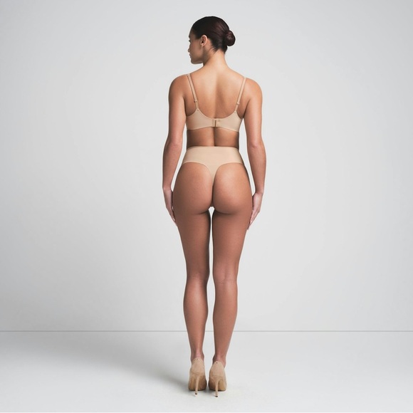 NEW! Skims Smoothing Intimates Unlined Minimizer Bra Size 34DD - Picture 13 of 14